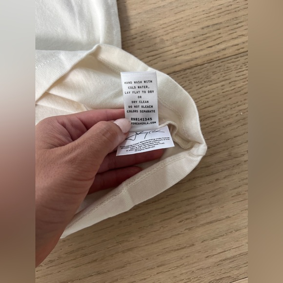 NWT Johnny Cash Ghost Riders in the Sky Reverse Girlfriend Tee Size Large Cream - Picture 6 of 10